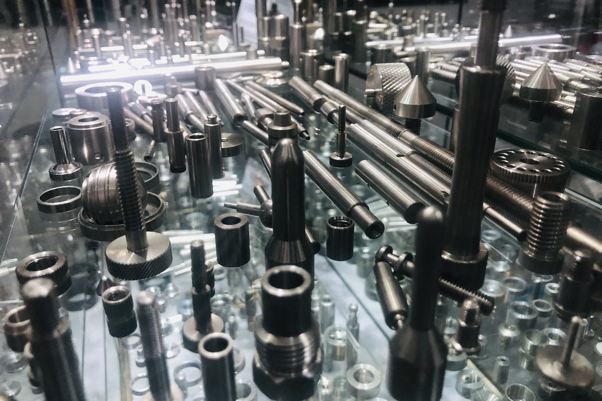 Mixed metal component samples